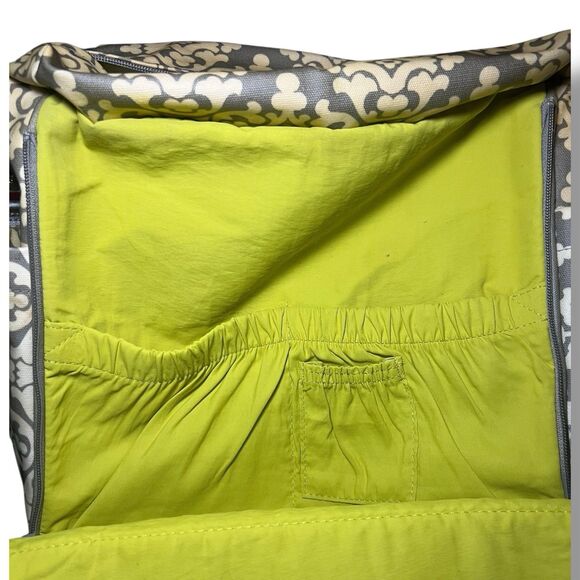 Petunia Pickle Bottom Large Carryall Berkshire Geometric Pattern Diaper Bag - Picture 15 of 16